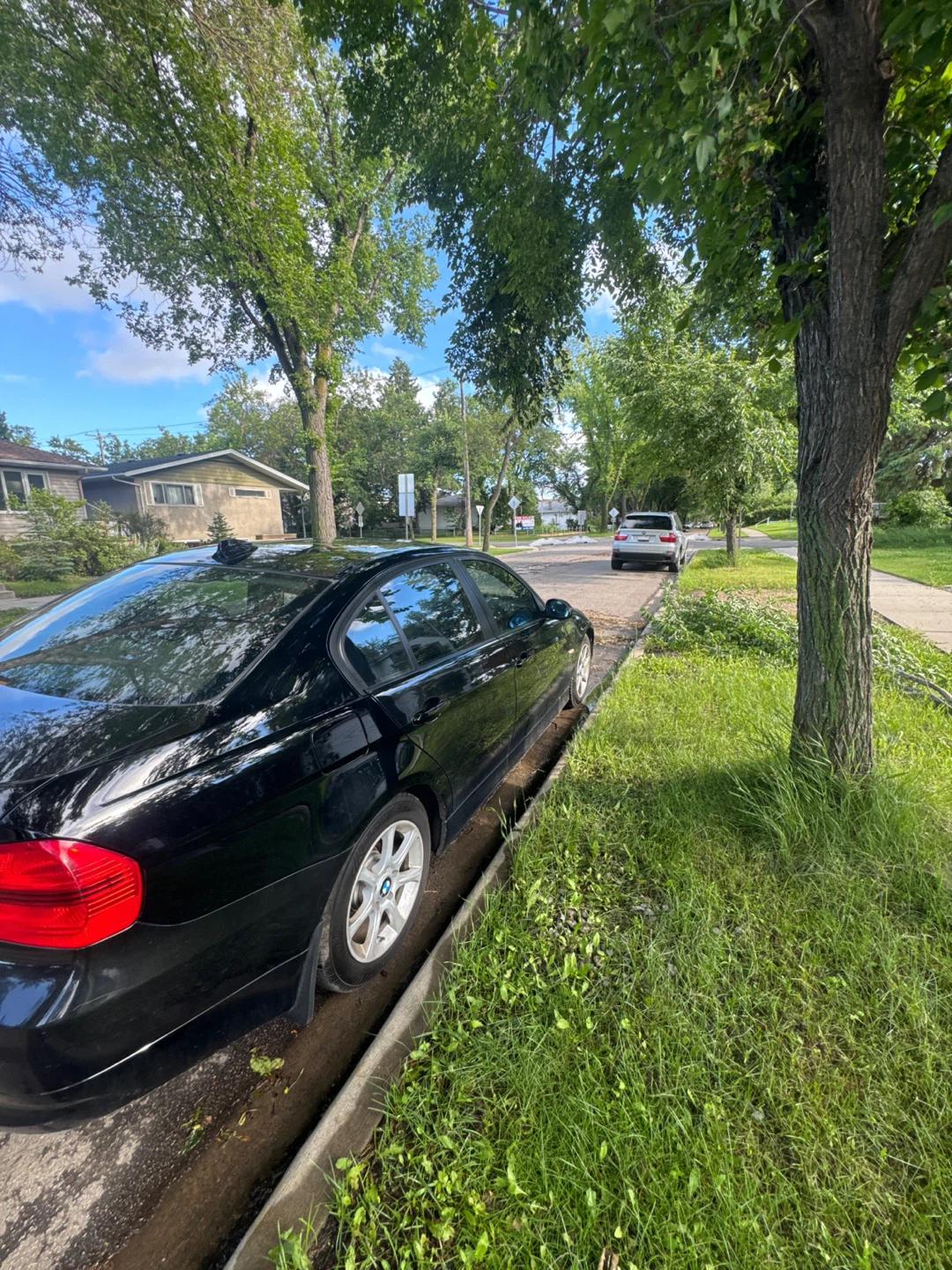 Black BMW Sedan - photo 2