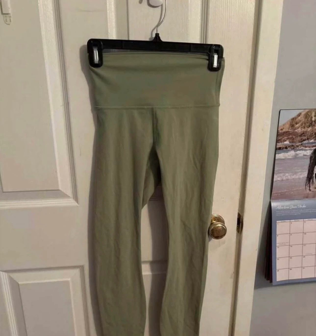 Lululemon leggings size 4 tight 28 green twill
