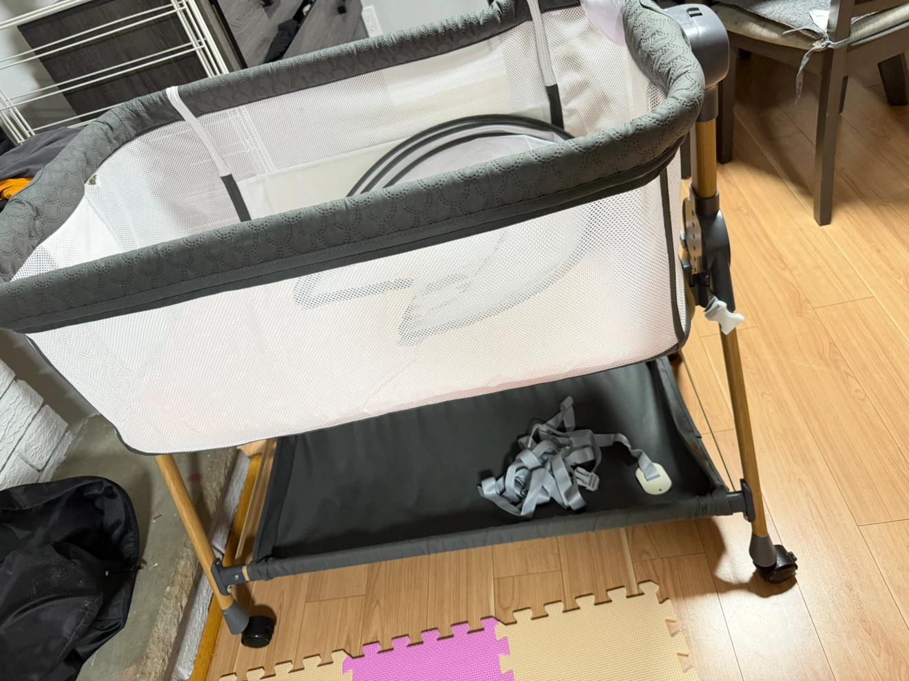 Baby Bassinet with Mosquito Netting