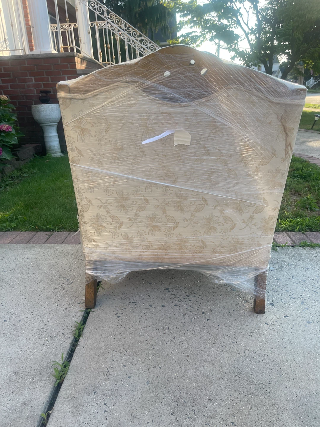 Vintage Armchair with Floral Upholstery - photo 4