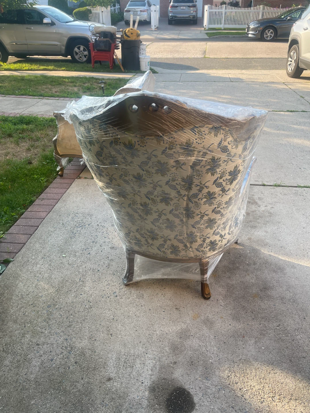 Vintage Floral Wingback Armchair - photo 4