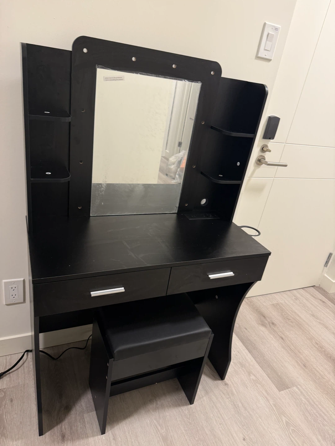 Vanity Dresser