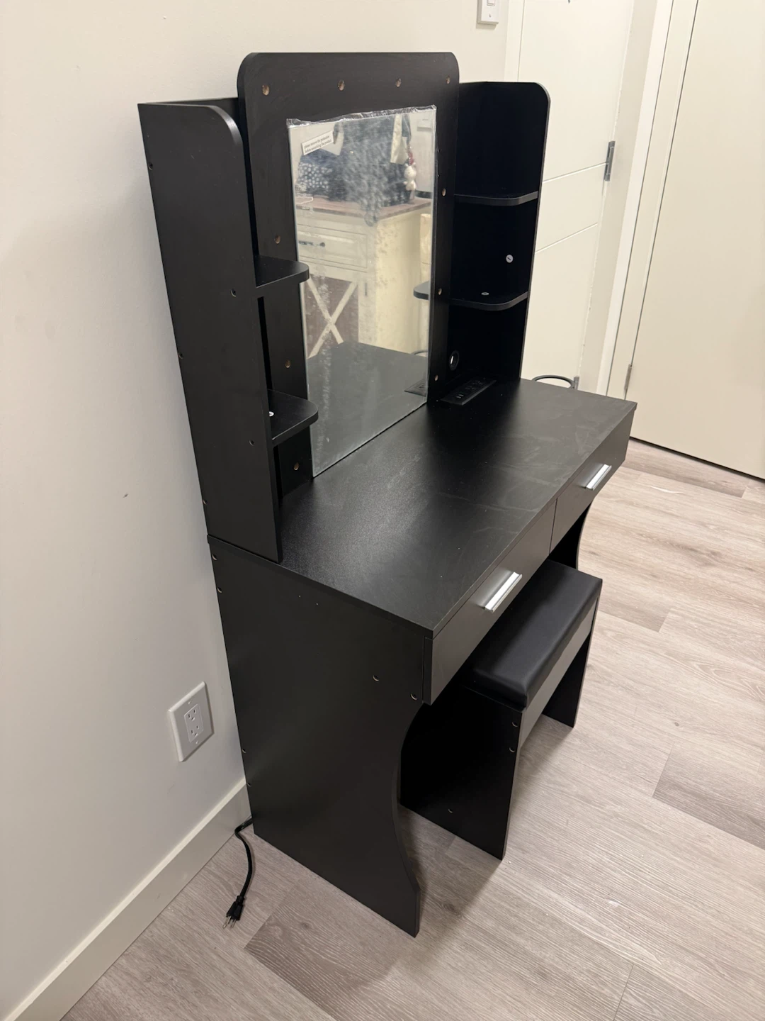 Vanity Dresser - photo 2