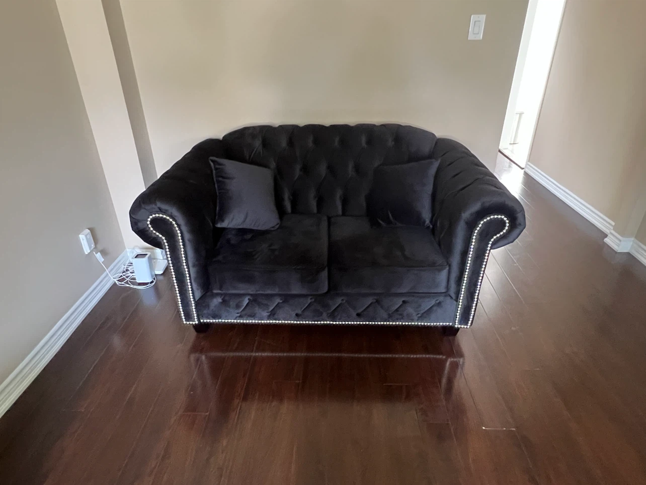 Sofa set, dining table and bedroom set - photo 3