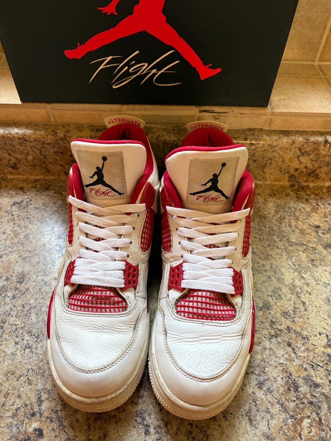 Air Jordan 4 "Alternate" - photo 4