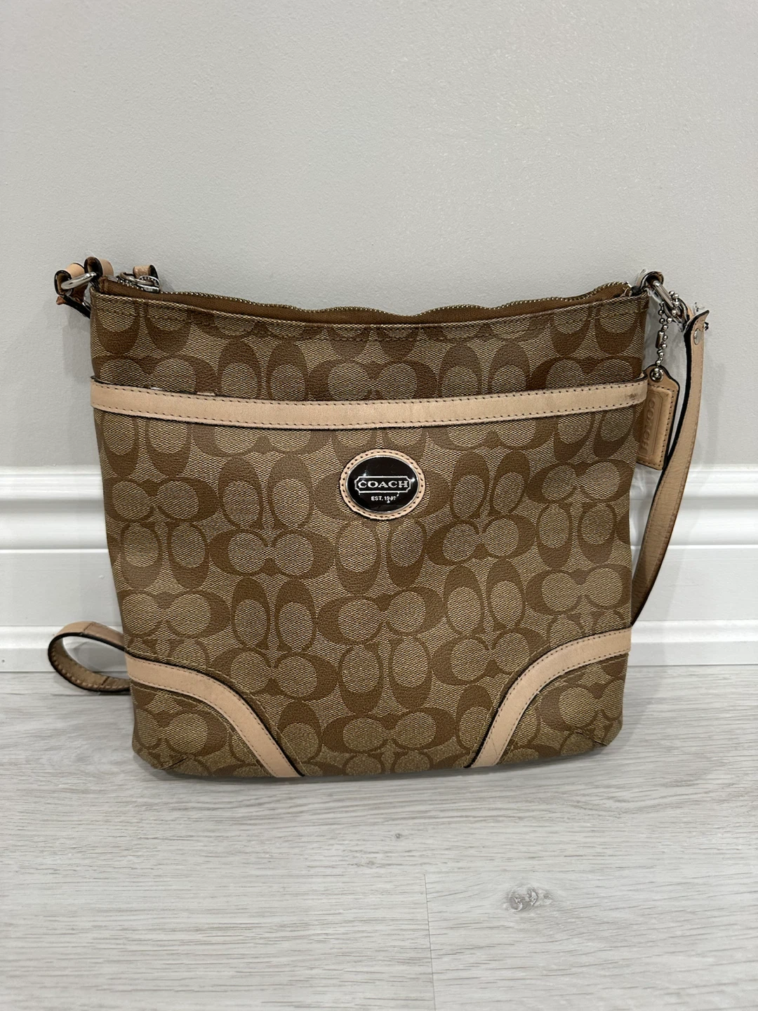 Coach Signature Canvas Crossbody Bag