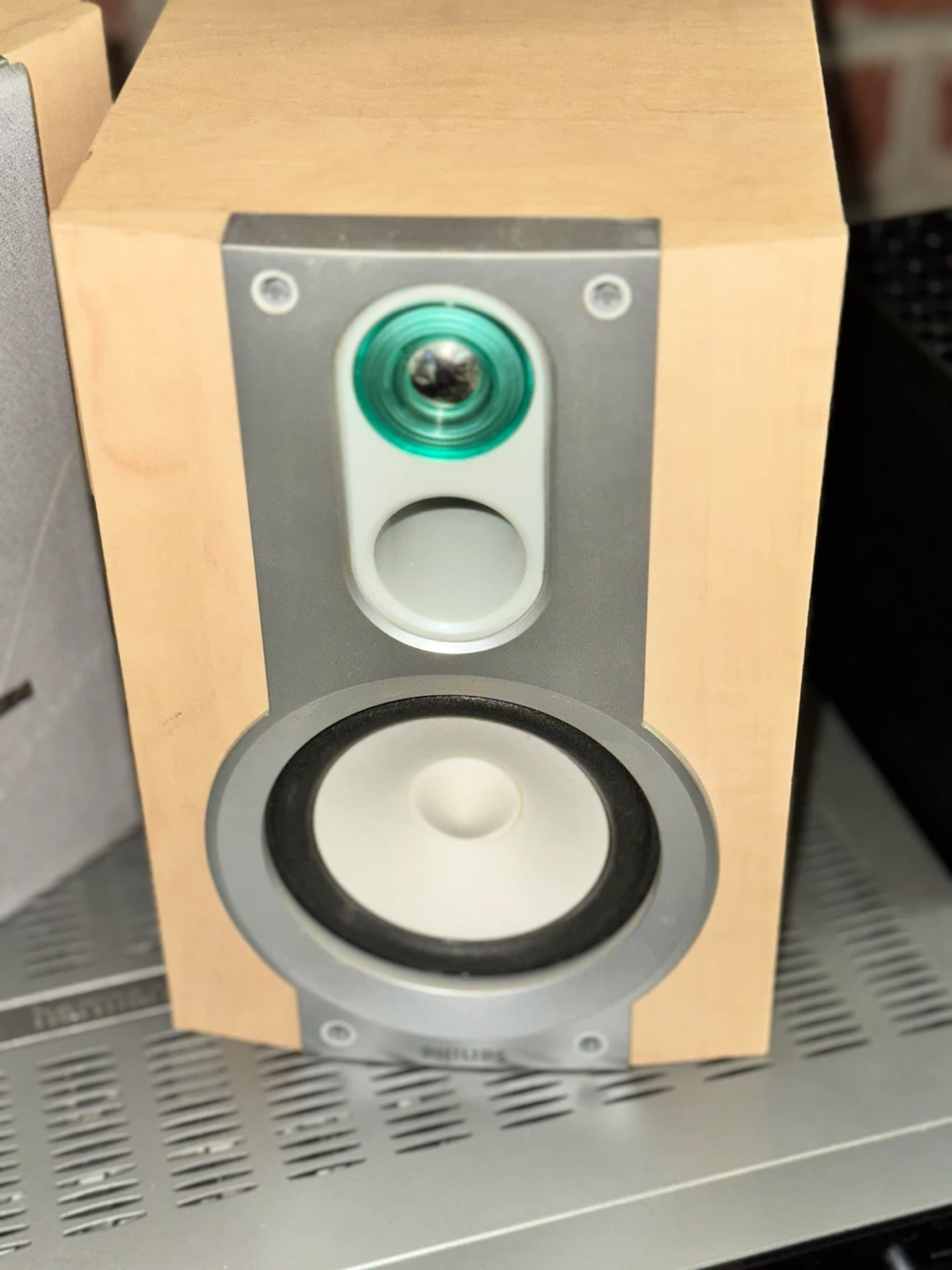 Philips Micro System Wood Speakers (8 Ohm) - photo 4