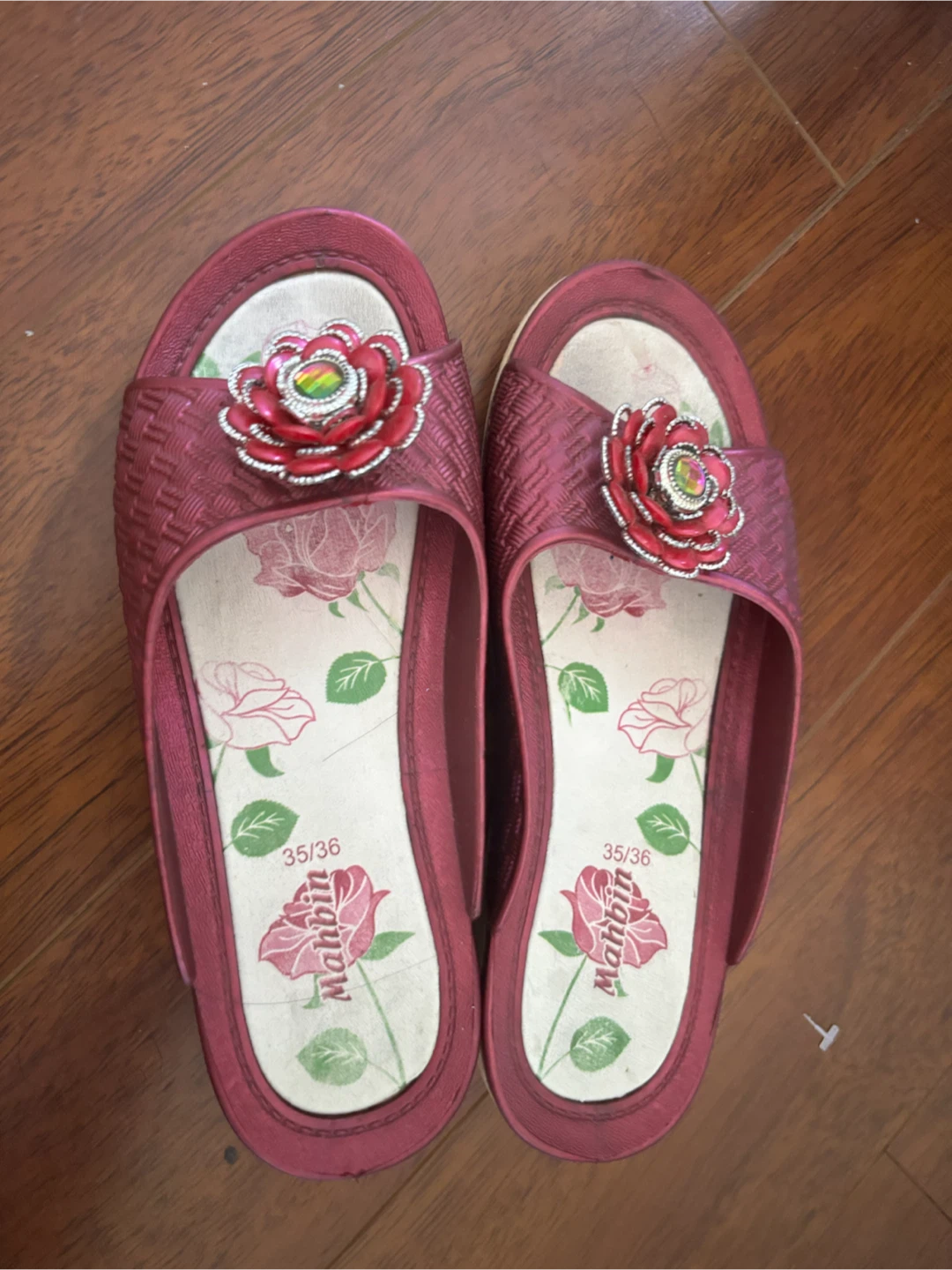 Mahbin Women's Slides Size 35/36