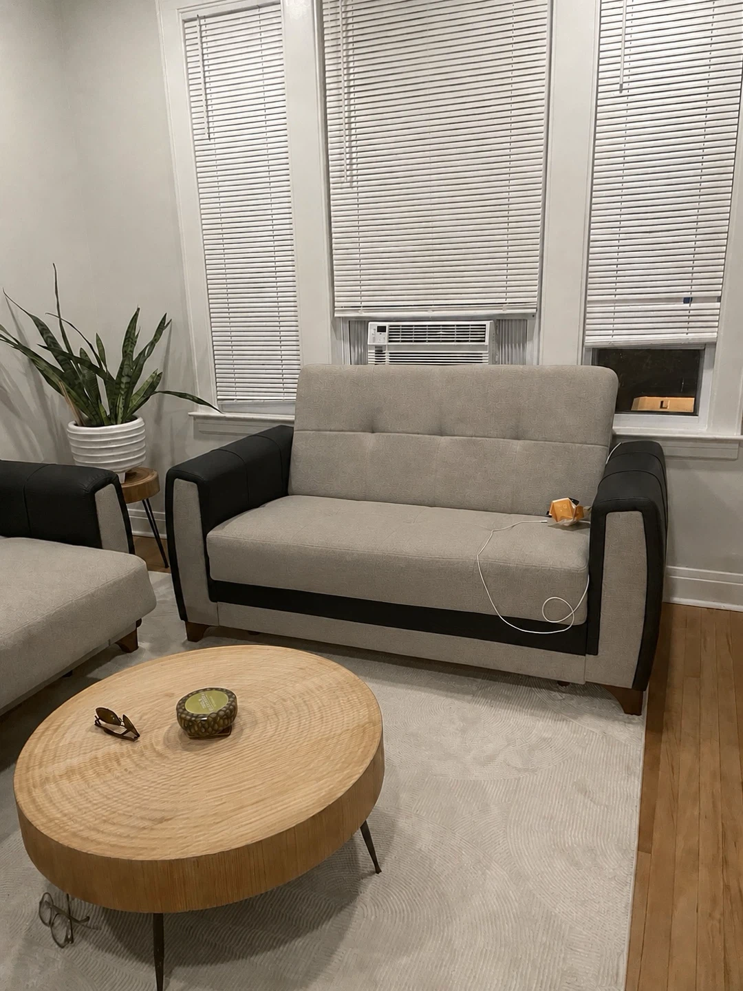 Sofa and loveseat - photo 5