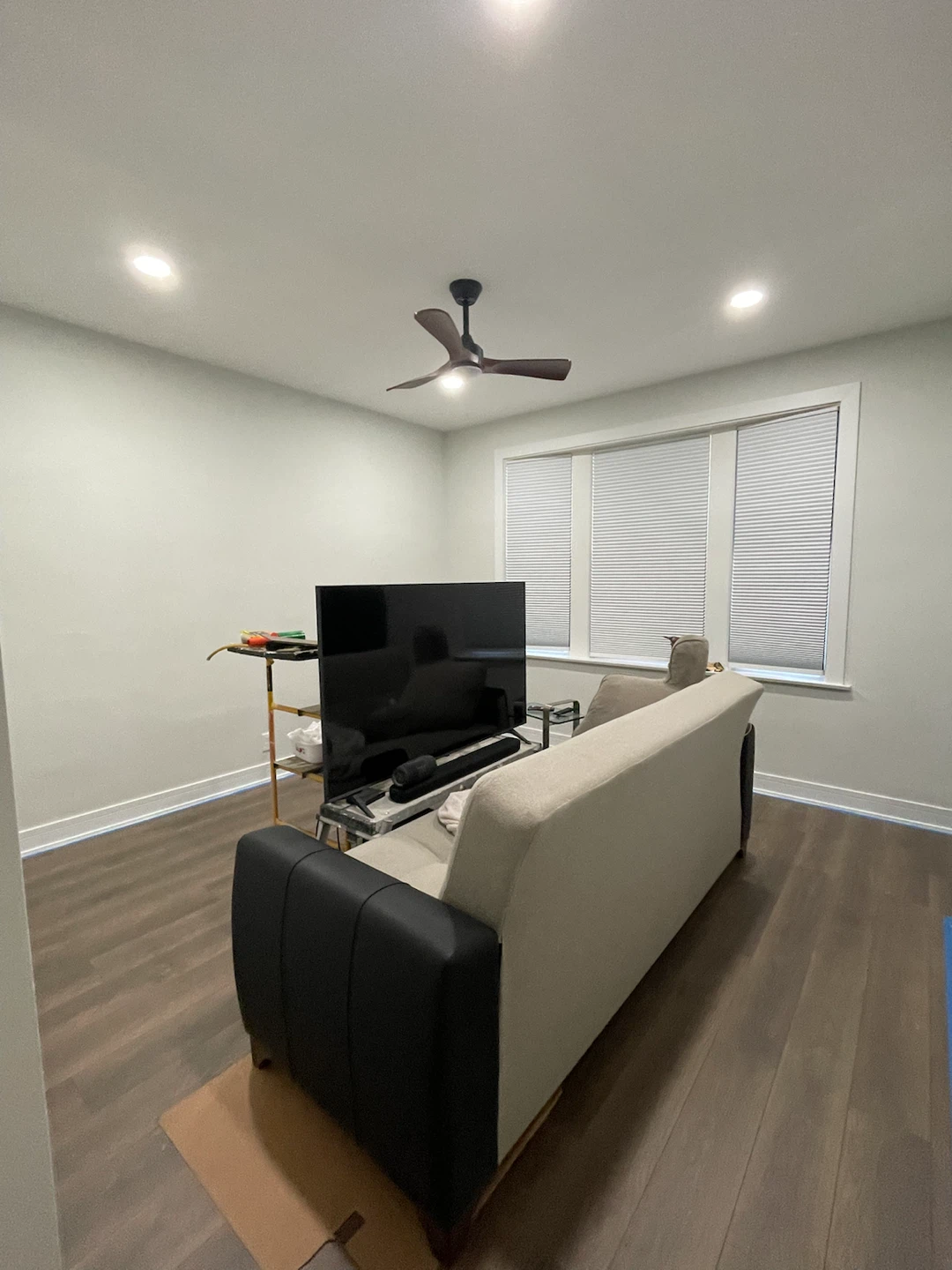 Sofa and loveseat - photo 5
