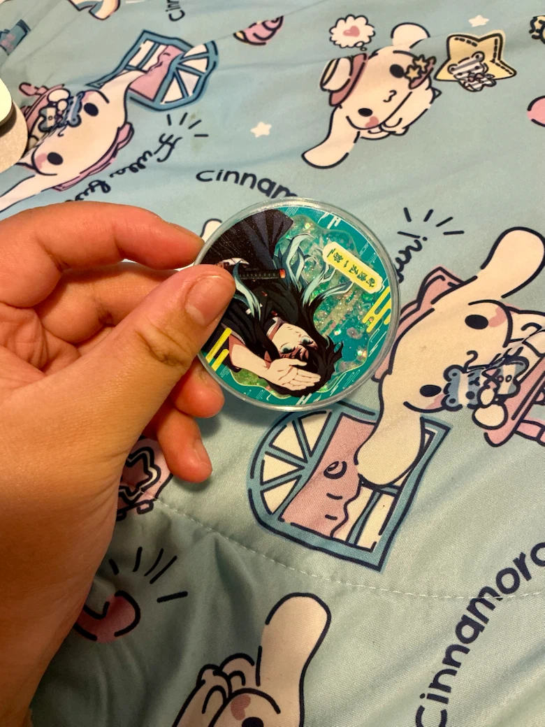 Demon Slayer Muichiro Tokito glitter shaker pin - photo 5