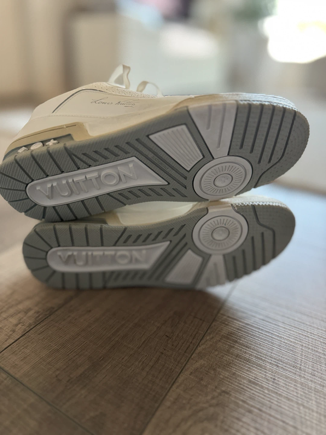 Louis Vuitton White Leather Sneakers - photo 4