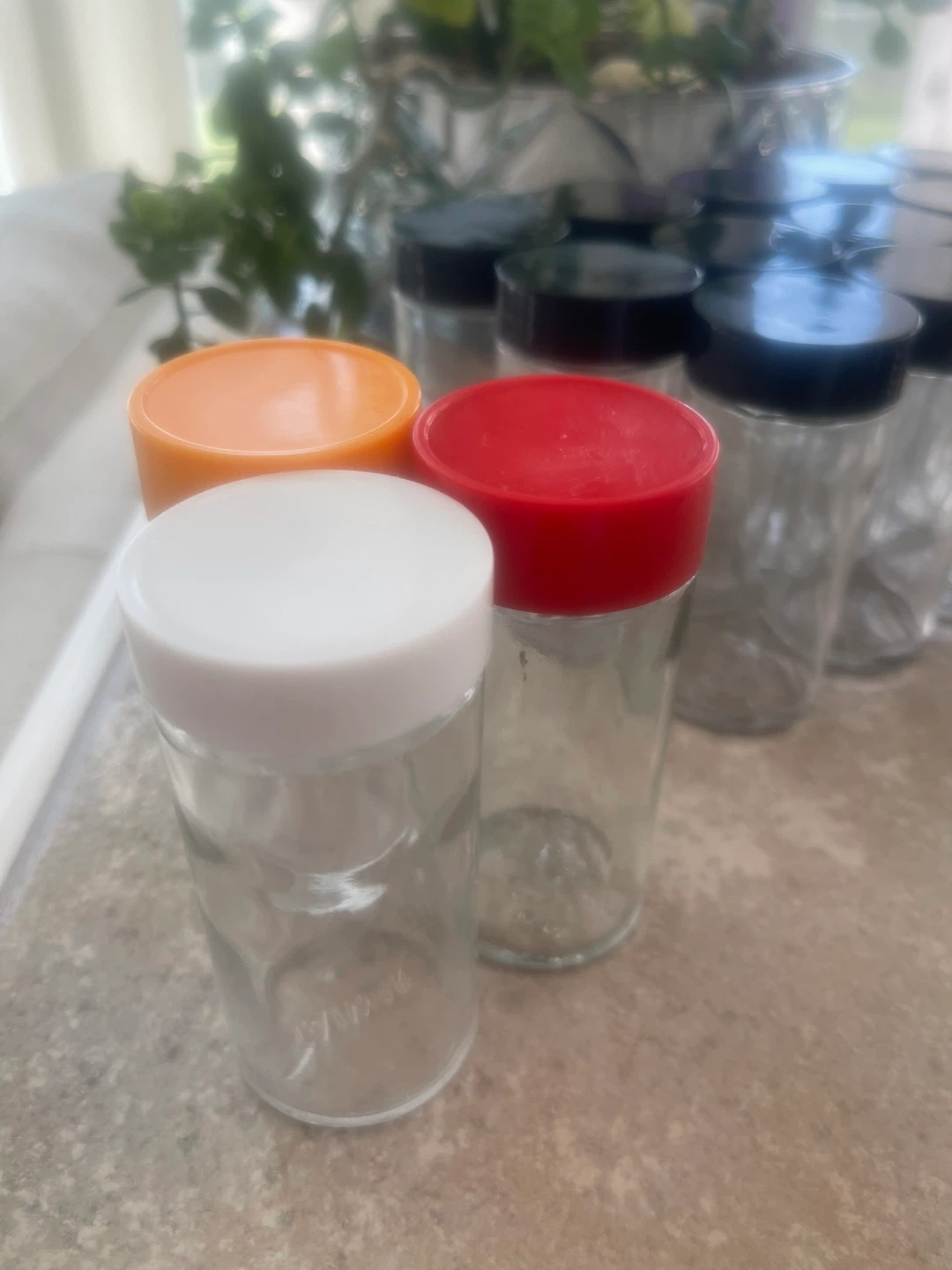 Set of 14 plus 3 Glass Spice Jars with Lids - photo 3