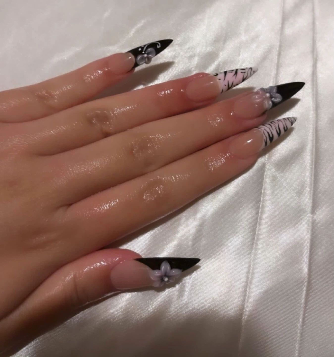 Affordable nail tech in northside edmonton