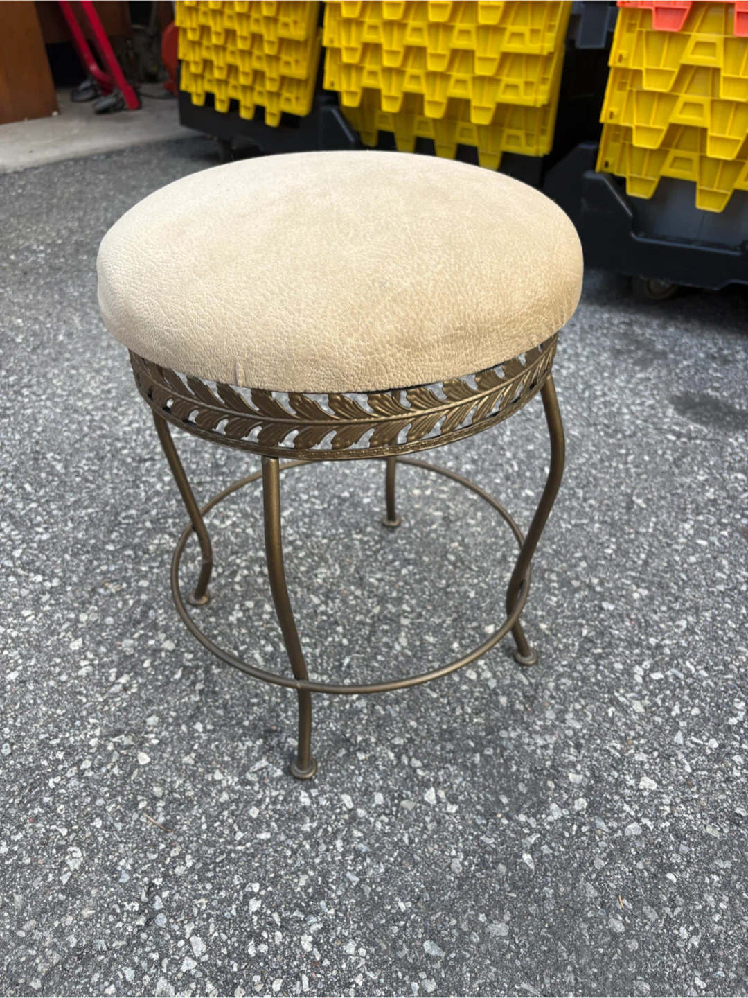 Free delivery Used Vintage Vanity Stool with Leaf Accent - photo 2
