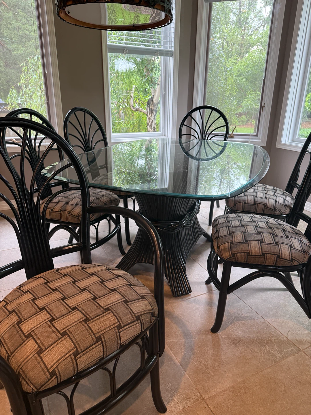 Wicker kitchen or dining room table and chairs