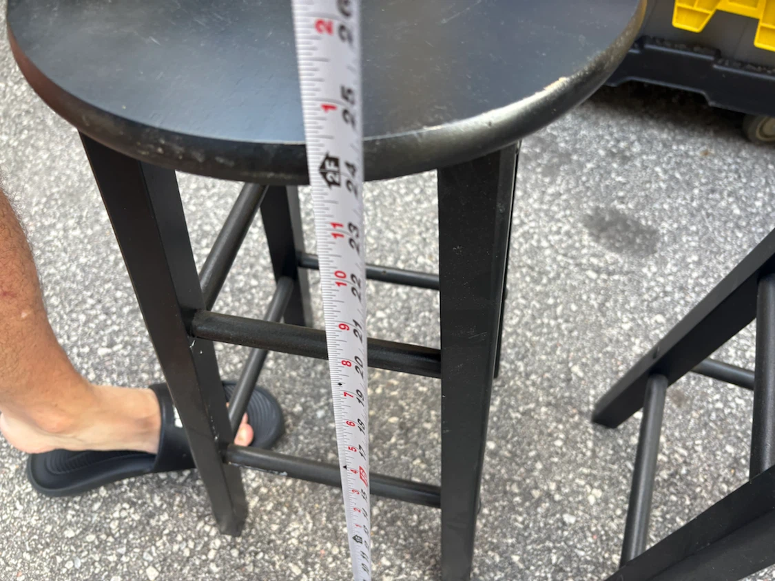 Free delivery used Set of 2 Black Bar Stools - photo 4