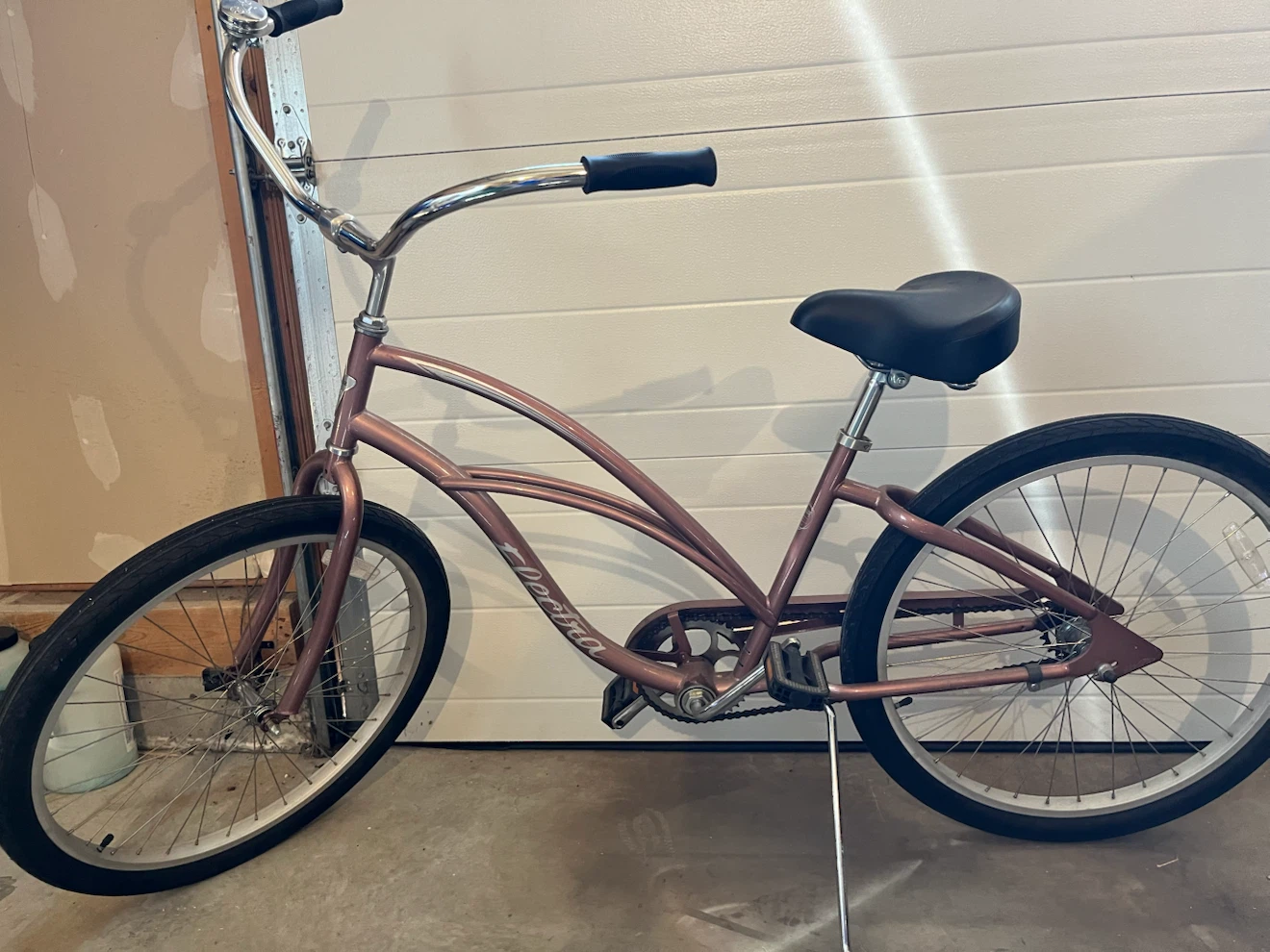 Pink cruiser bike (Electra) - photo 4
