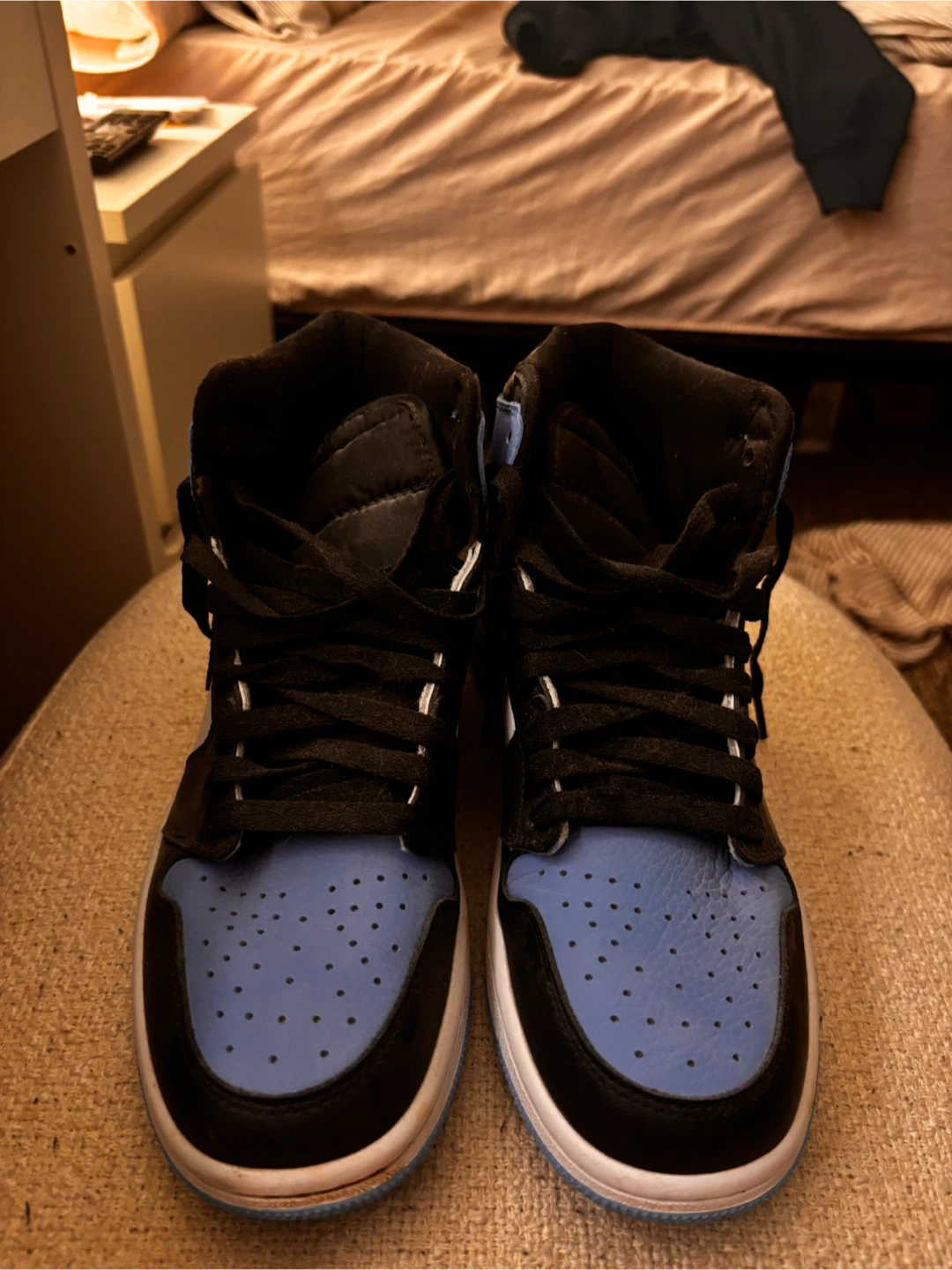 Air Jordan 1 High OG 'University Blue' Sneakers (from panda buy) - photo 3