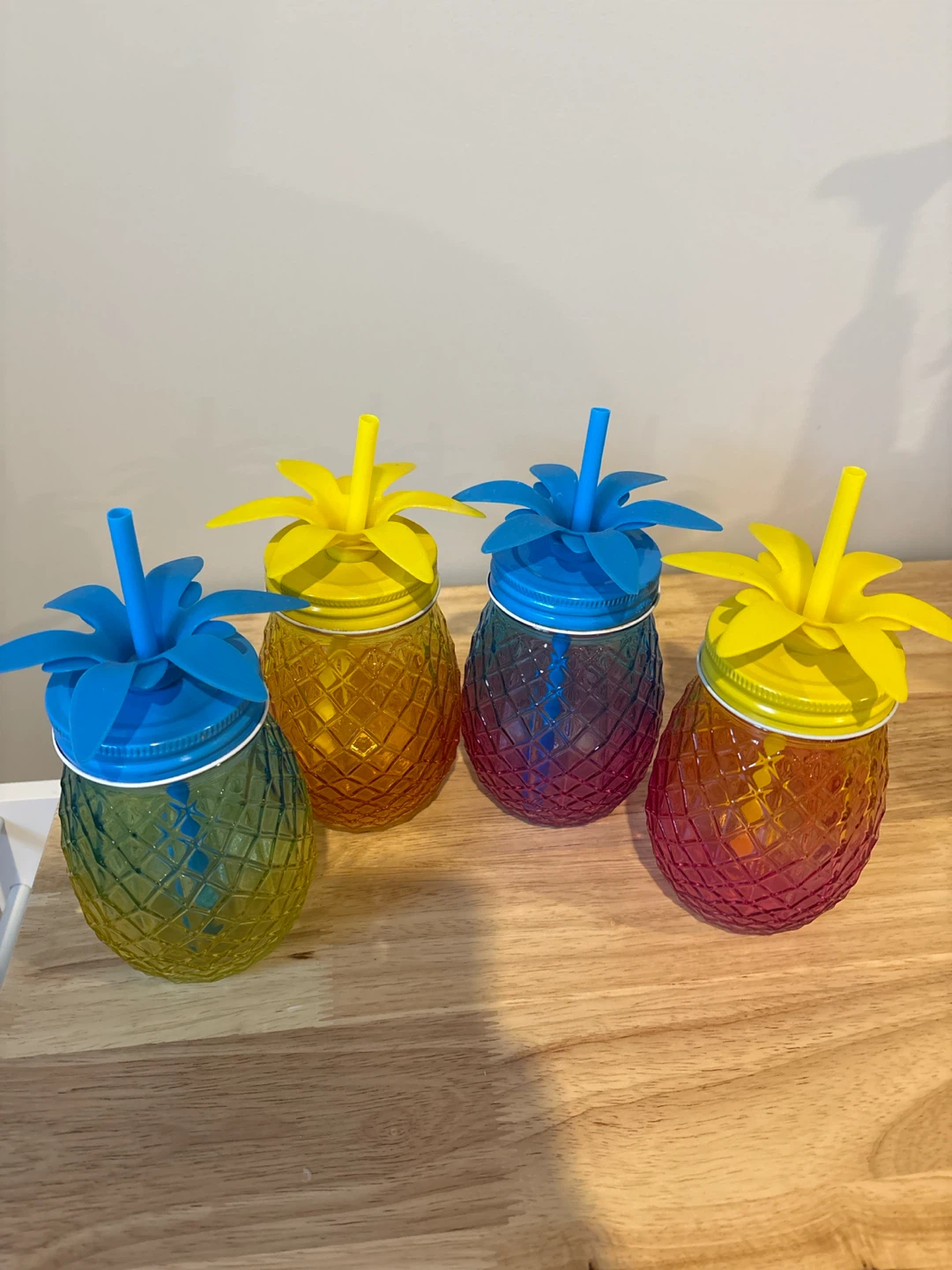 Set of 4 Pineapple Tumblers with Straws - photo 2