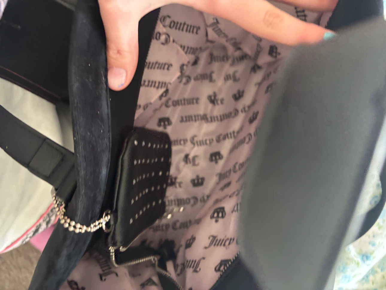 Juicy Couture Velour Tote Bag with Pouch - photo 2