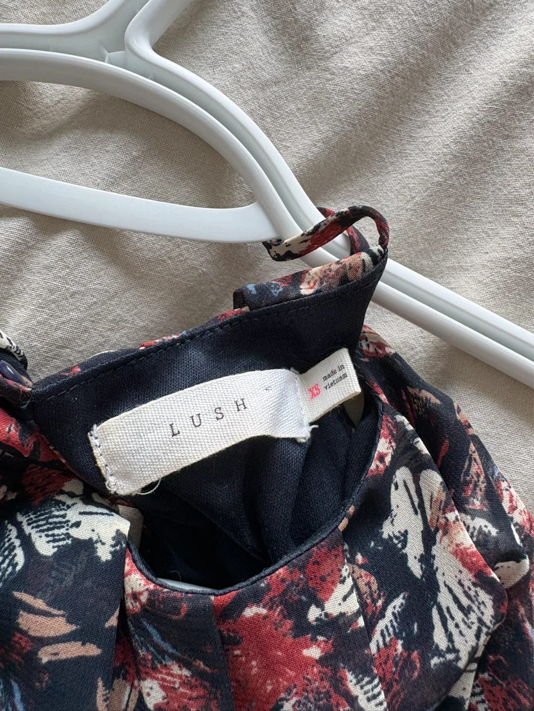 Lush Floral Halter Dress XS - photo 4