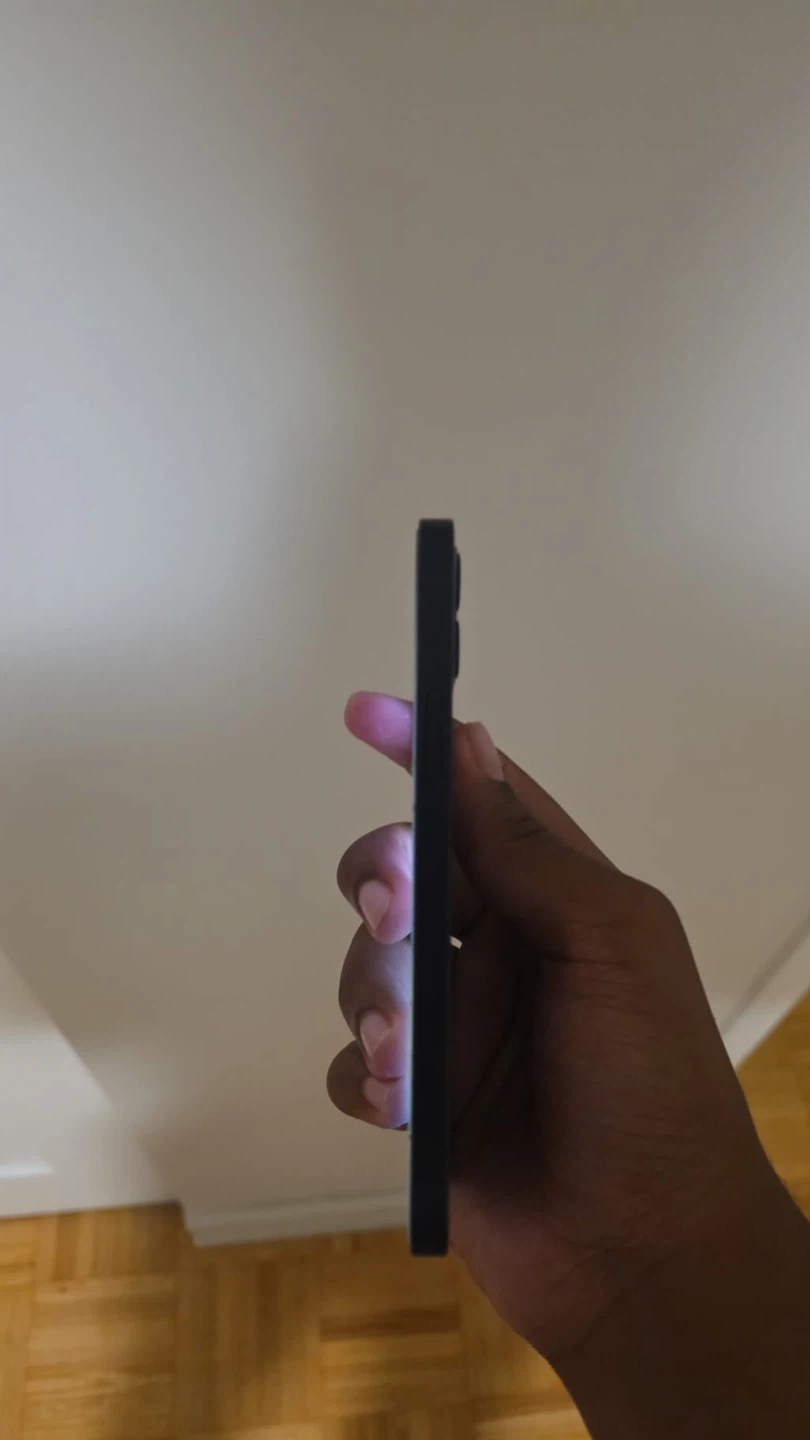 100% battery health Apple iPhone 12  - Black - photo 4