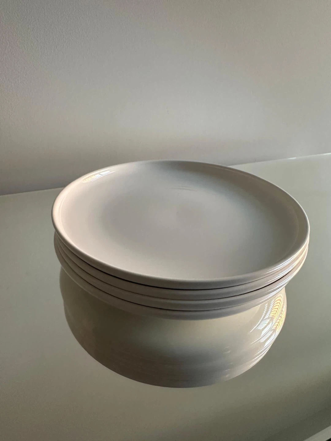 Minimalist Dinner Plates - photo 2