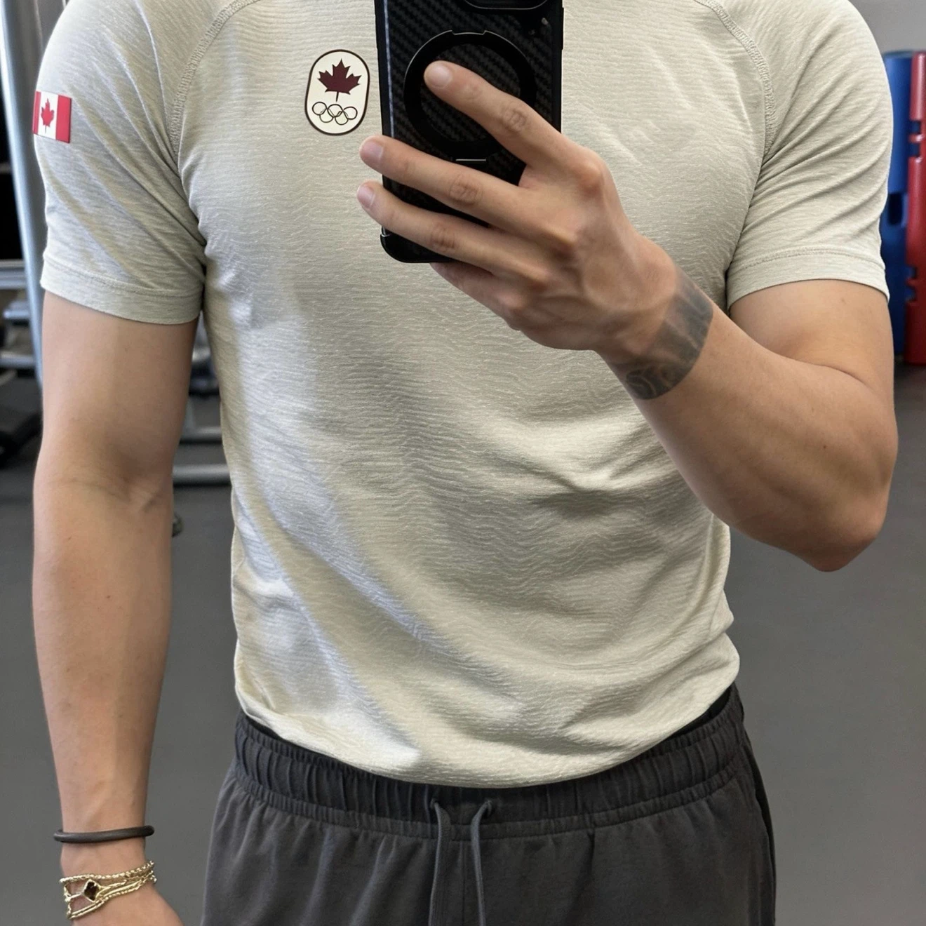 Lululemon Canada Olympic Team T-Shirt brand new