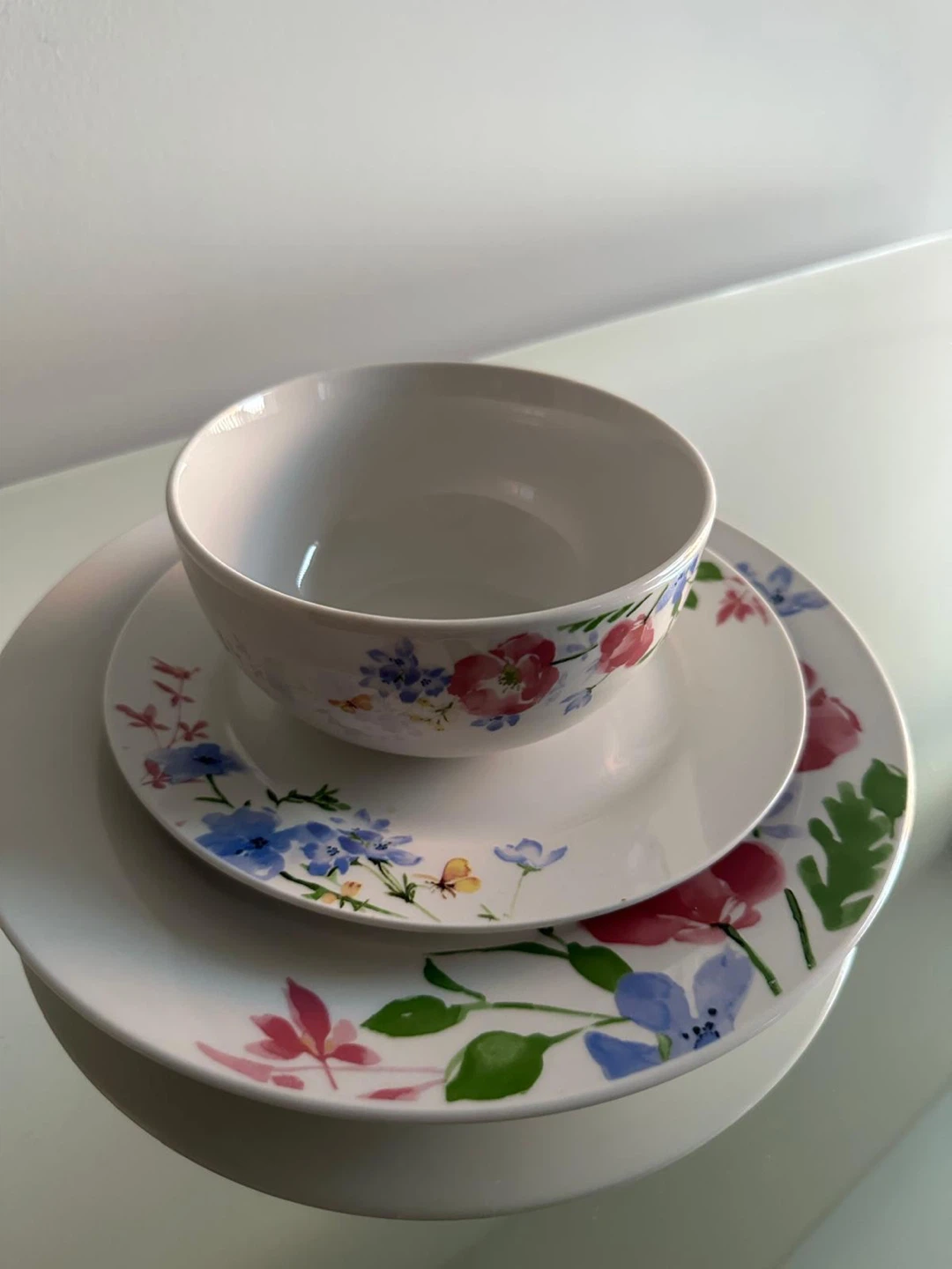 16 Piece Porcelain Dinnerware Set