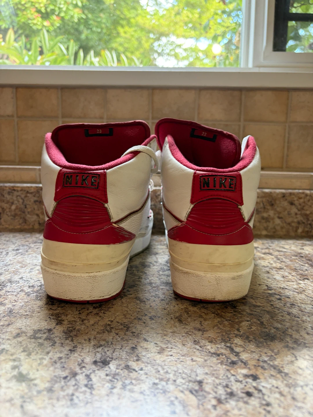 Air Jordan II (2) White Red Sneakers - photo 2