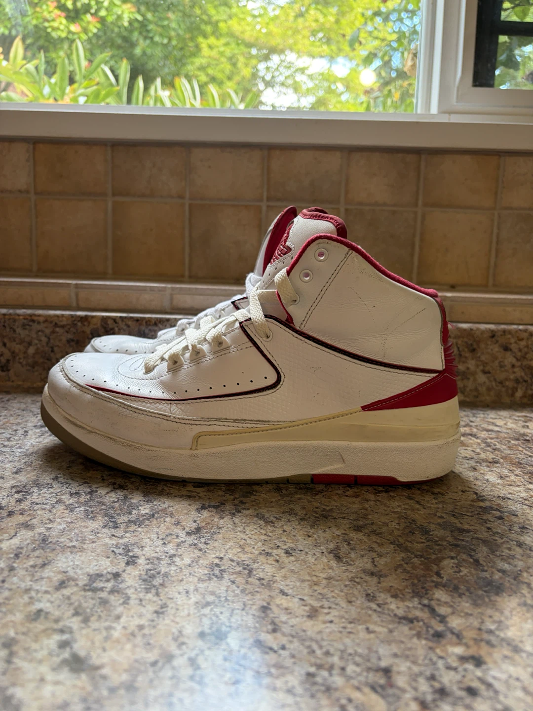 Air Jordan II (2) White Red Sneakers - photo 3