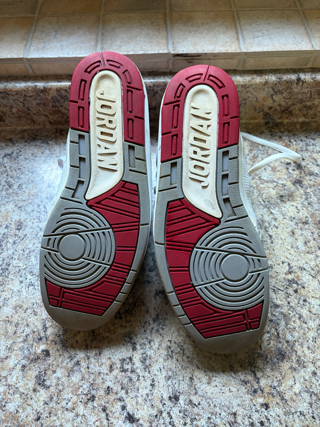 Air Jordan II (2) White Red Sneakers - photo 5