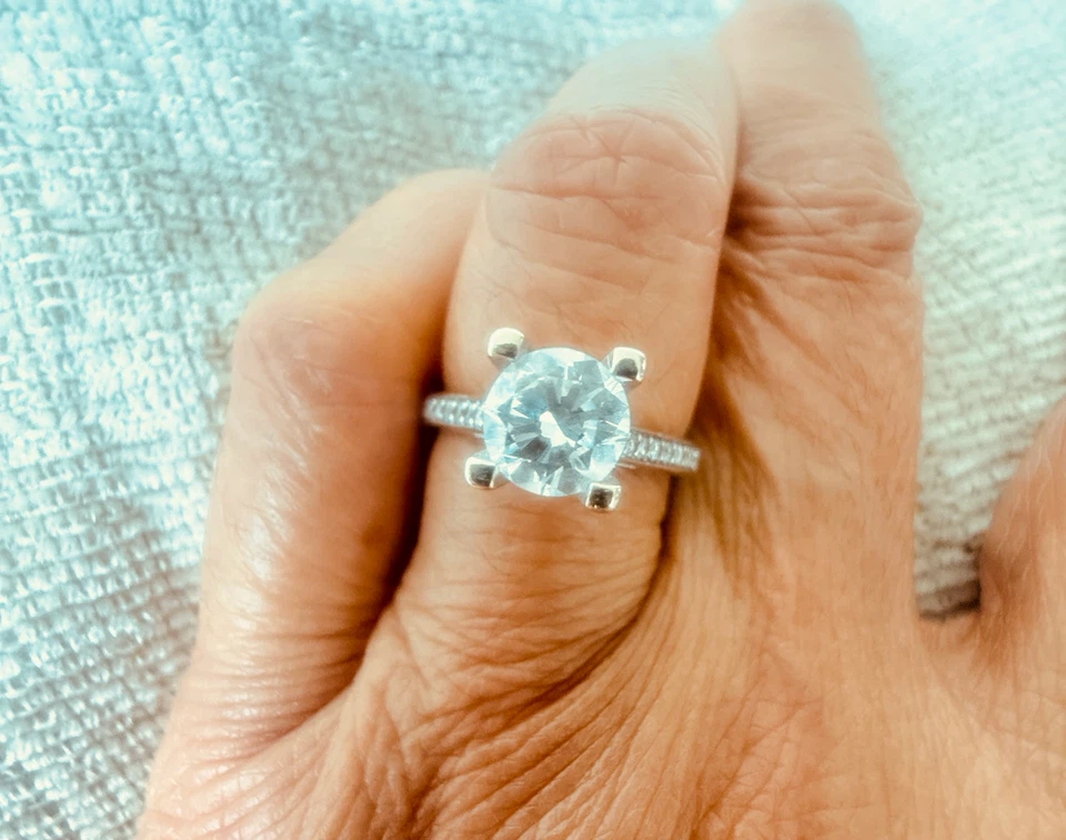 Diamond Engagement Ring - photo 3