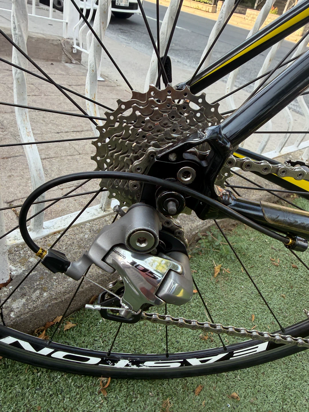 Devinci Silverstone Road Bike - photo 2