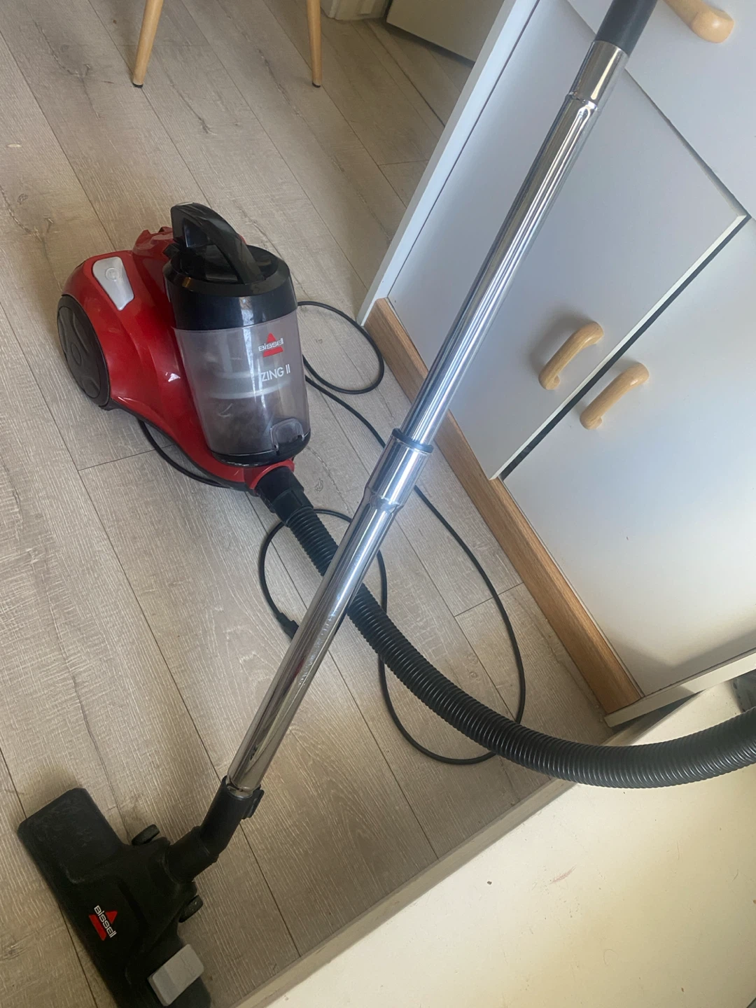 Bissell Zing II Bagless Canister Vacuum - photo 3