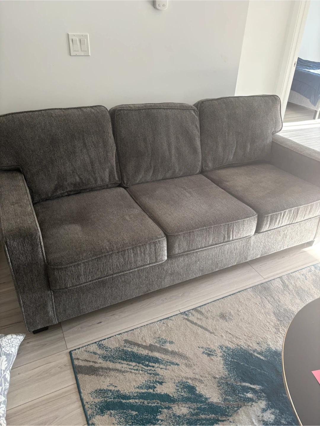 Soft couch in excellent condition
