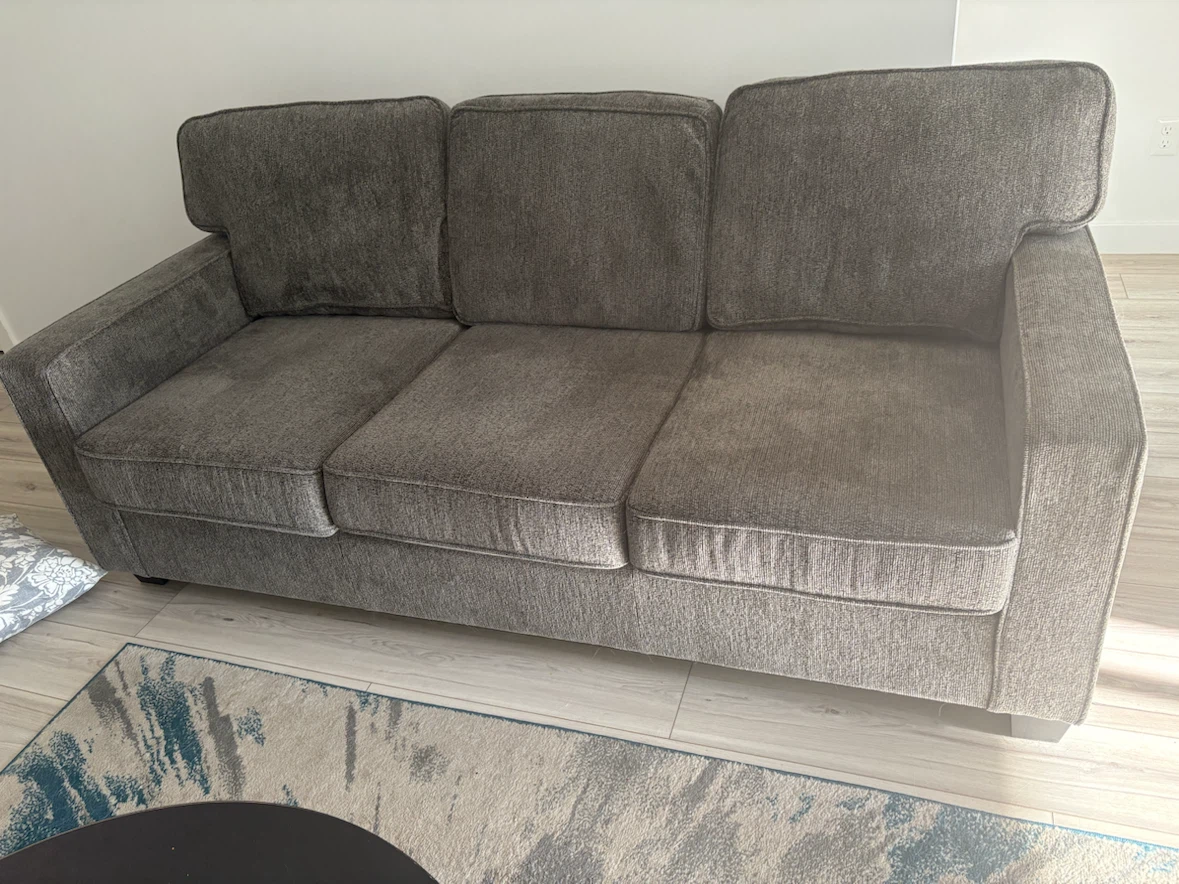 Soft couch in excellent condition - photo 2
