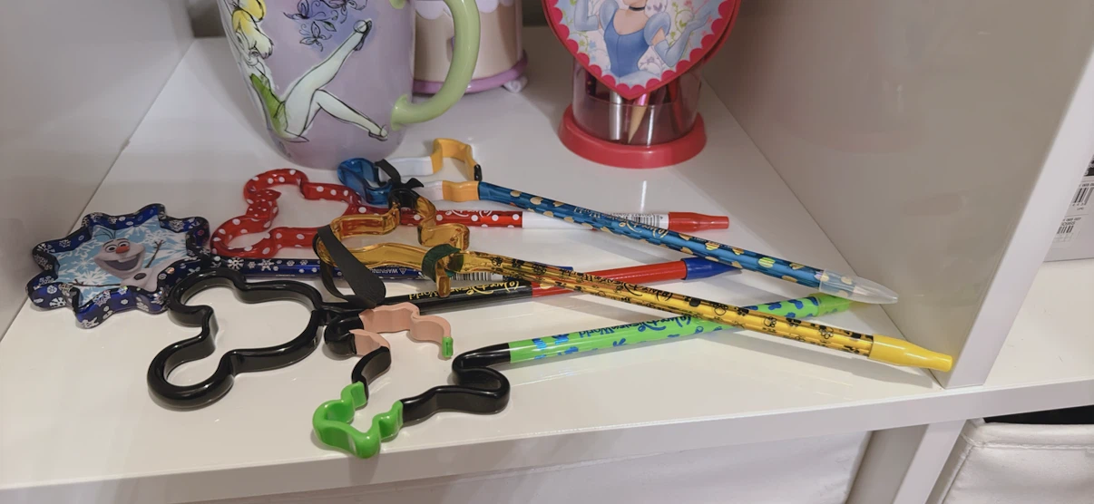 Lot Disney Parks & Disney Store trinket box & stationary - photo 3