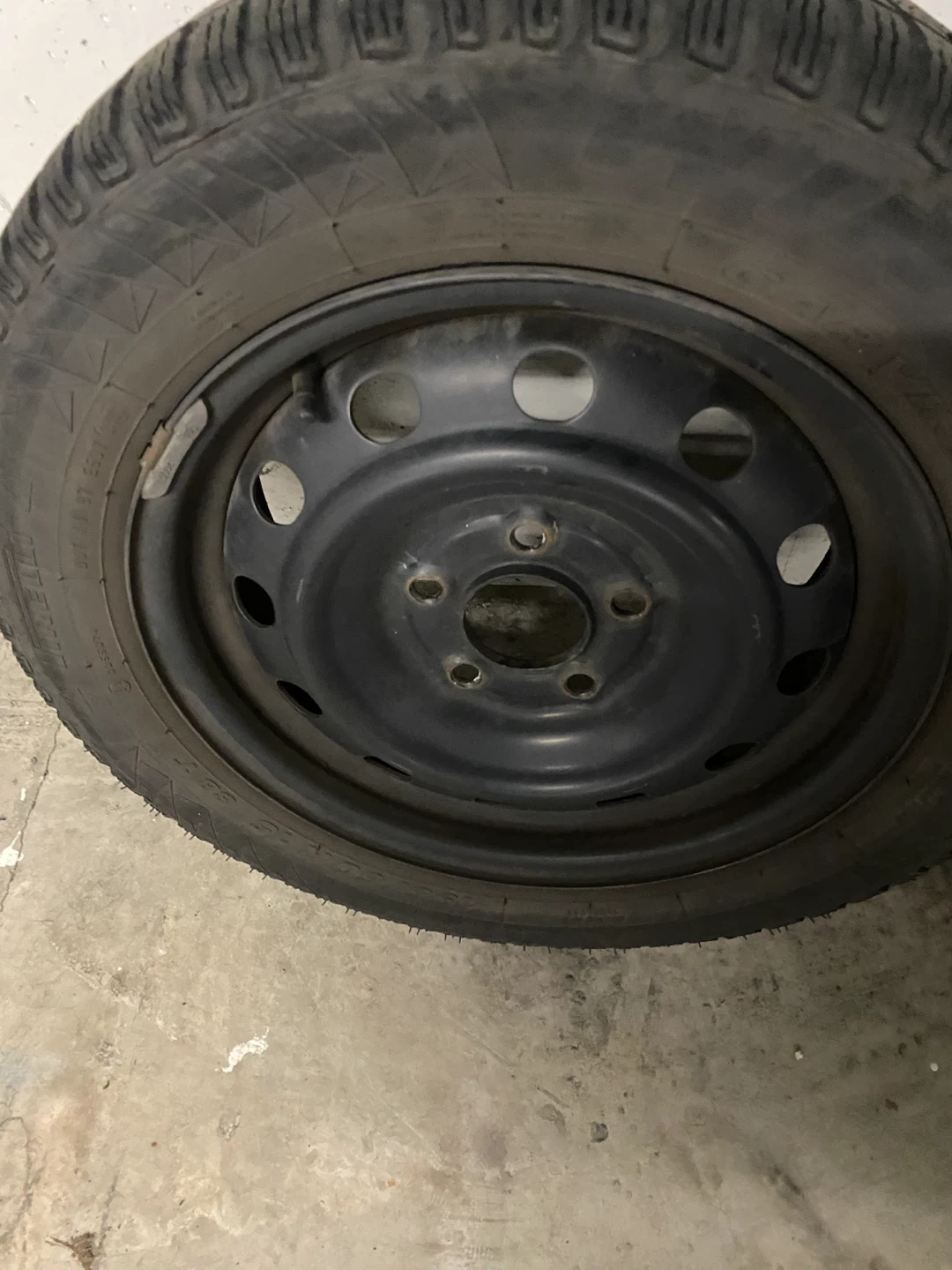 Two Pirelli Winter Tires on Rims - photo 2