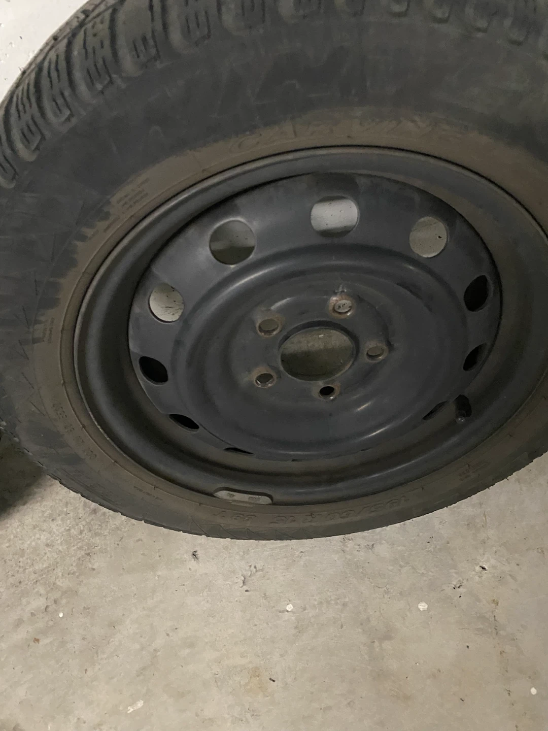 Two Pirelli Winter Tires on Rims - photo 3