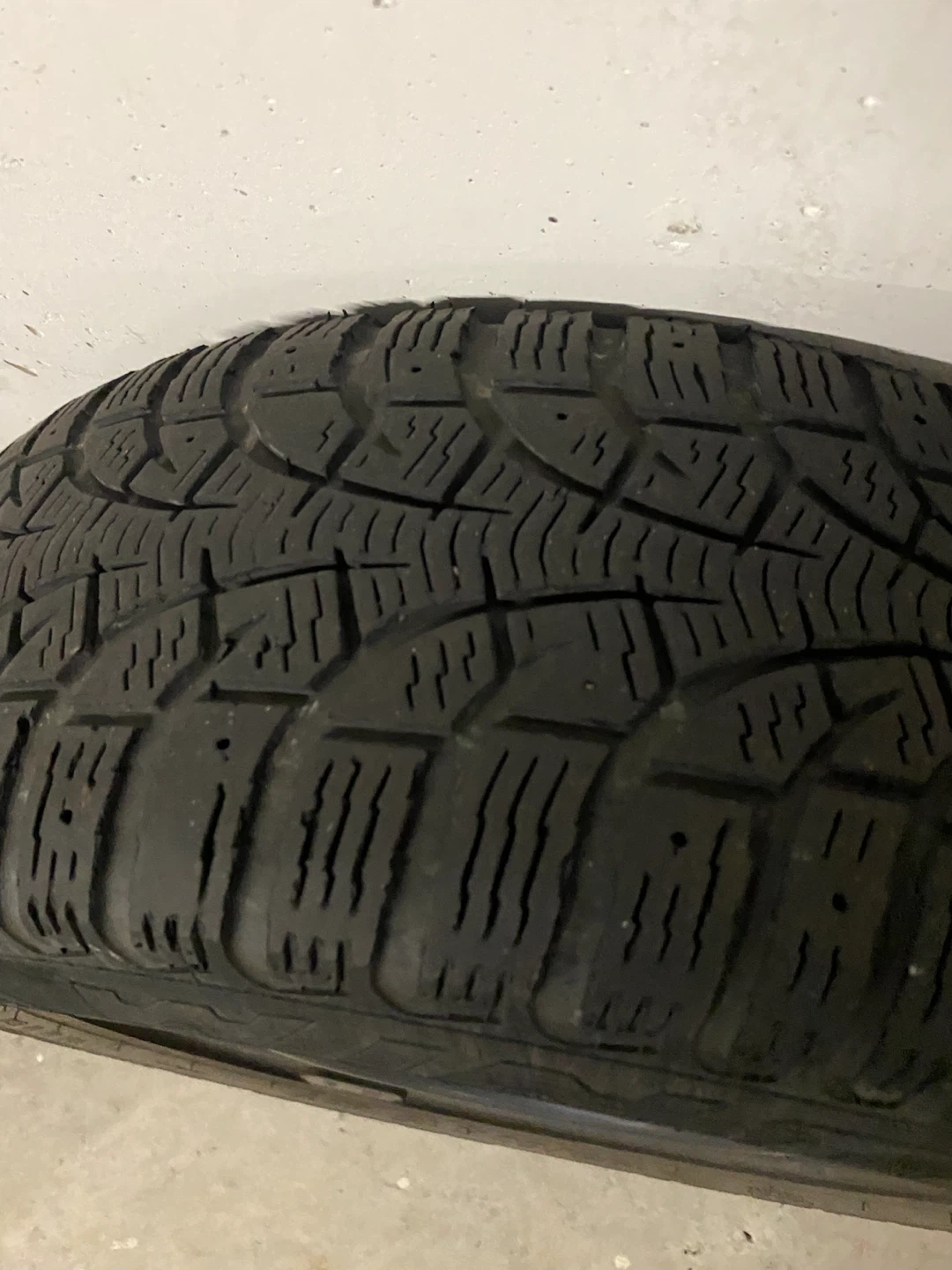 Two Pirelli Winter Tires on Rims - photo 4