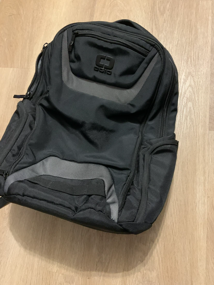 multiple pocket/compartment usb backpack - photo 2