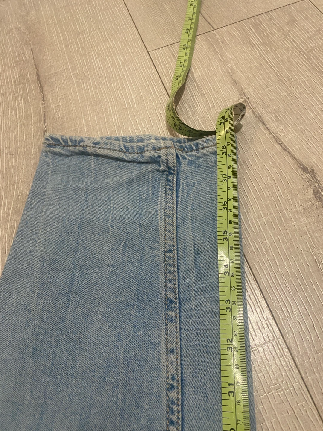 Pull & Bear Light Wash Distressed Denim Jeans - photo 4