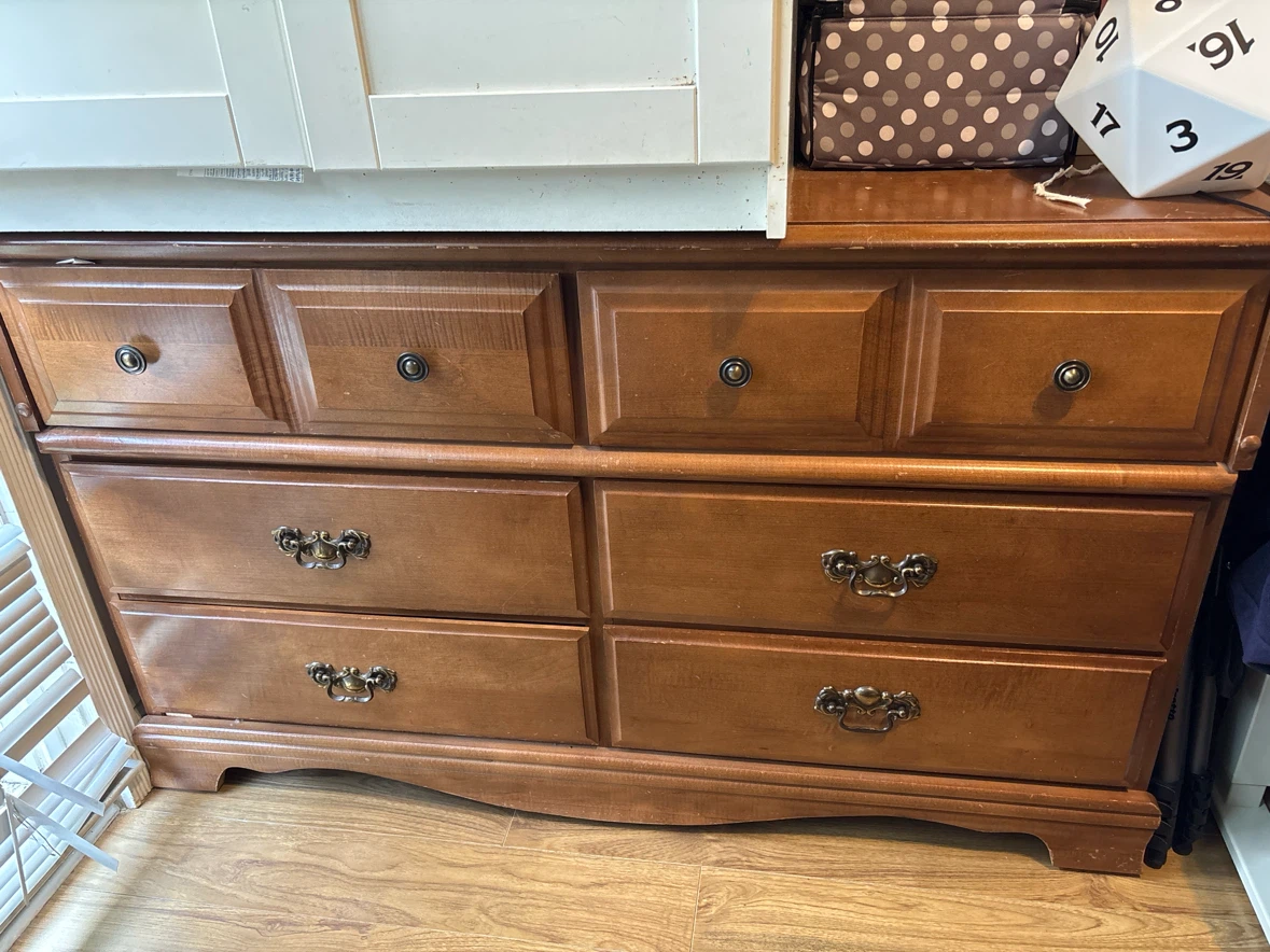 Wooden Dresser with 6 Drawers