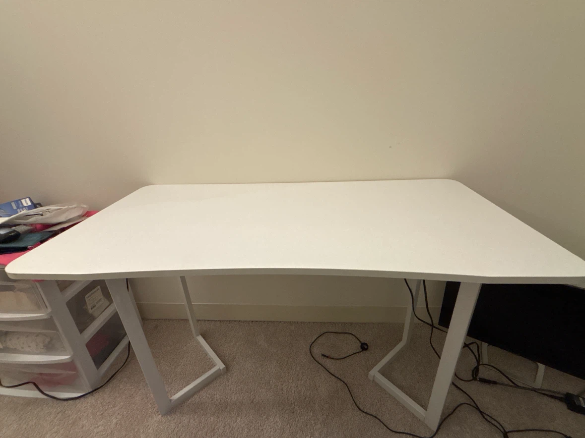 White Desk - photo 3