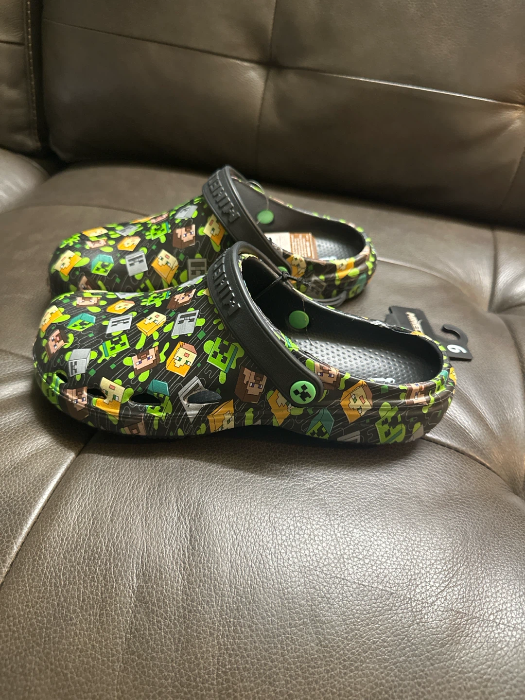Crocs Minecraft Clogs Size 9