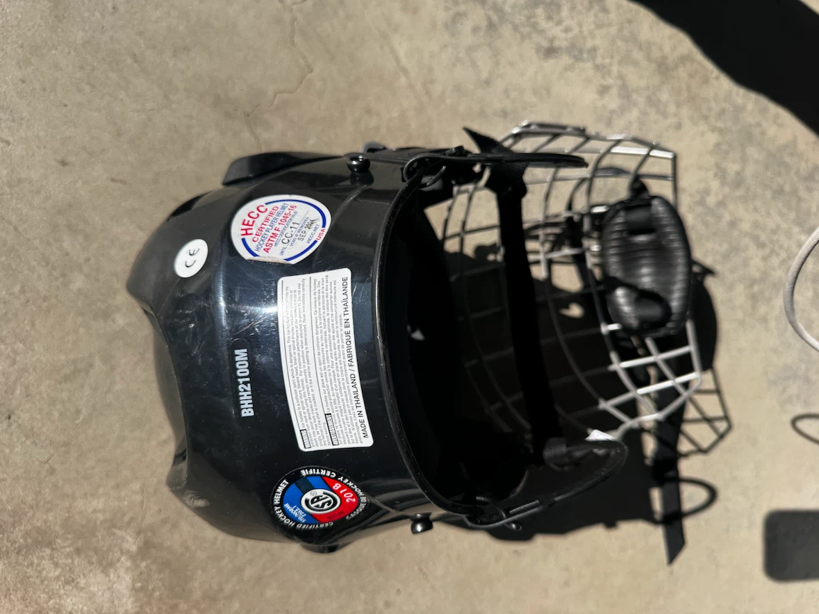 Bauer Hockey Helmet with Cage - photo 4