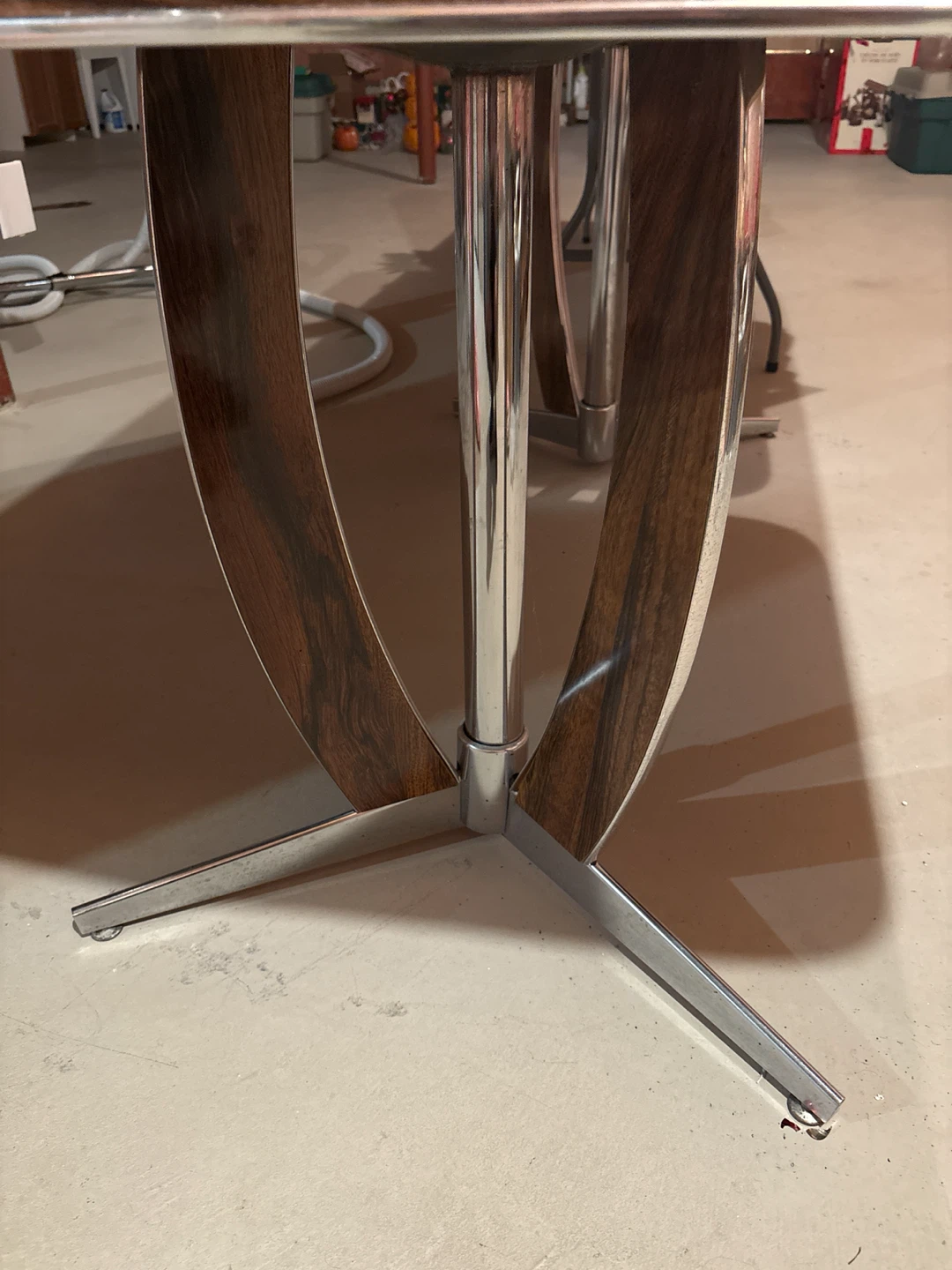 Vintage Wood Grain Dining Table - photo 3