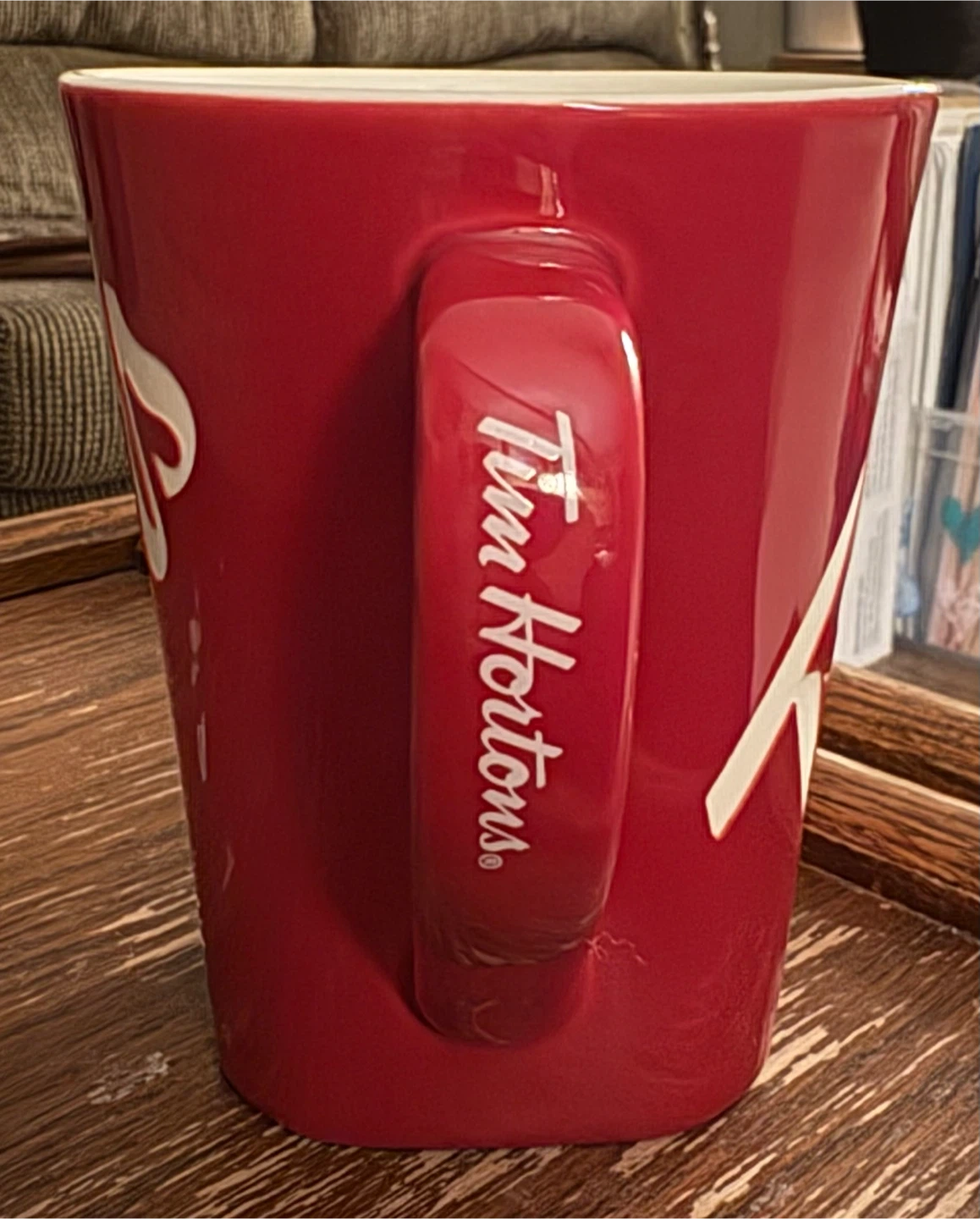 ✨✨Tim Hortons Limited Edition Red Mug - photo 2